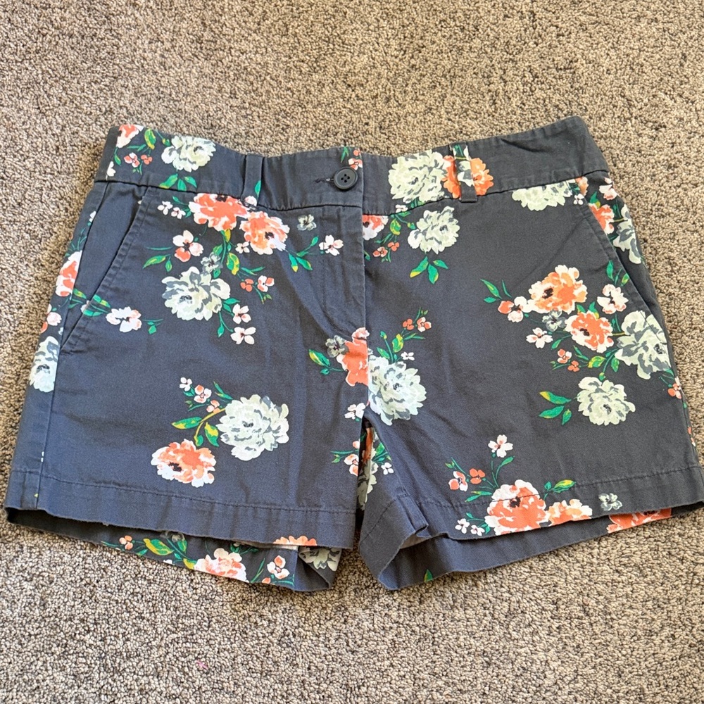 Loft floral 4” shorts size 4